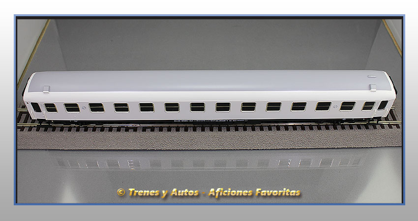 Coche pasajeros B12 "Transición" - Renfe